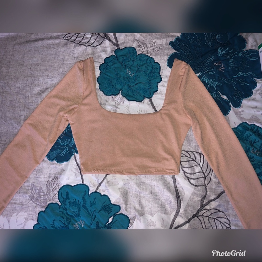 Long Sleeve Crop Top
